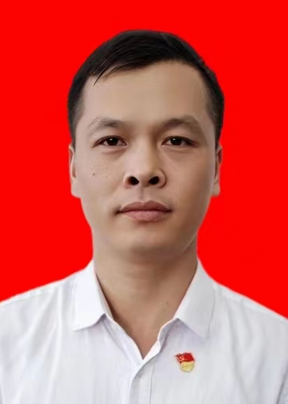 刘贤荣男20150701热爱教育 享受教育.jpg